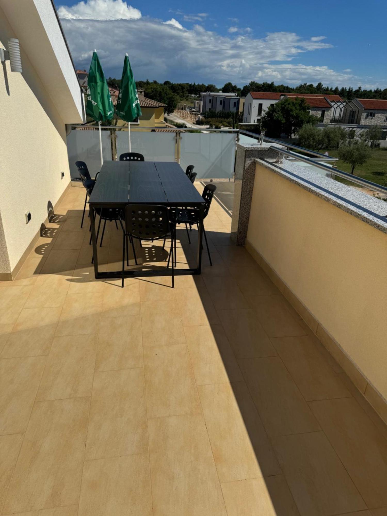 Funtana Appartements An Der 1 Reihe Vom Meer Exterior photo
