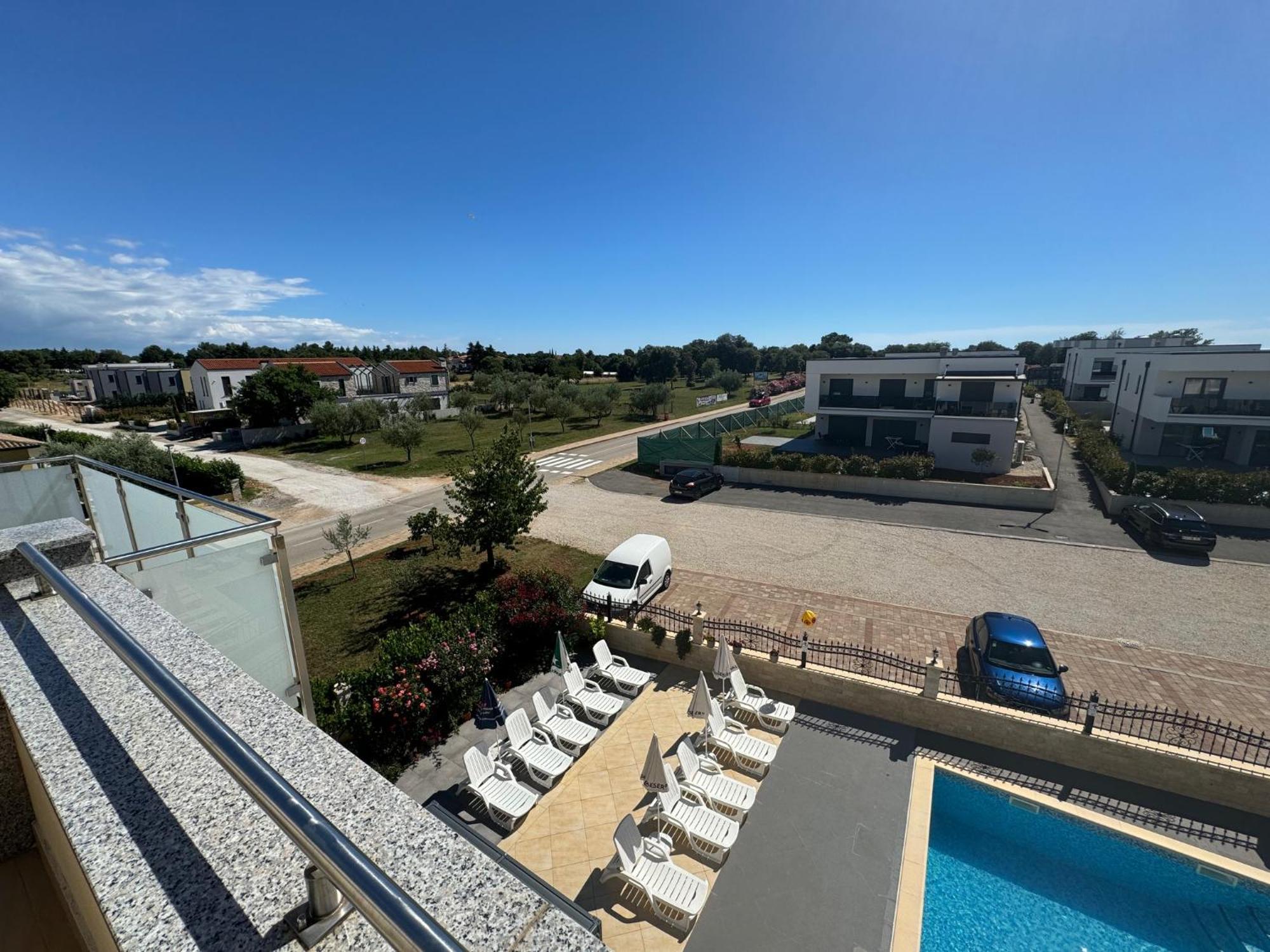 Funtana Appartements An Der 1 Reihe Vom Meer Exterior photo