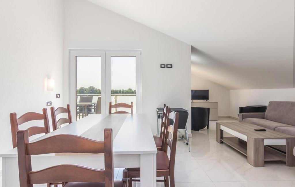 Funtana Appartements An Der 1 Reihe Vom Meer Exterior photo