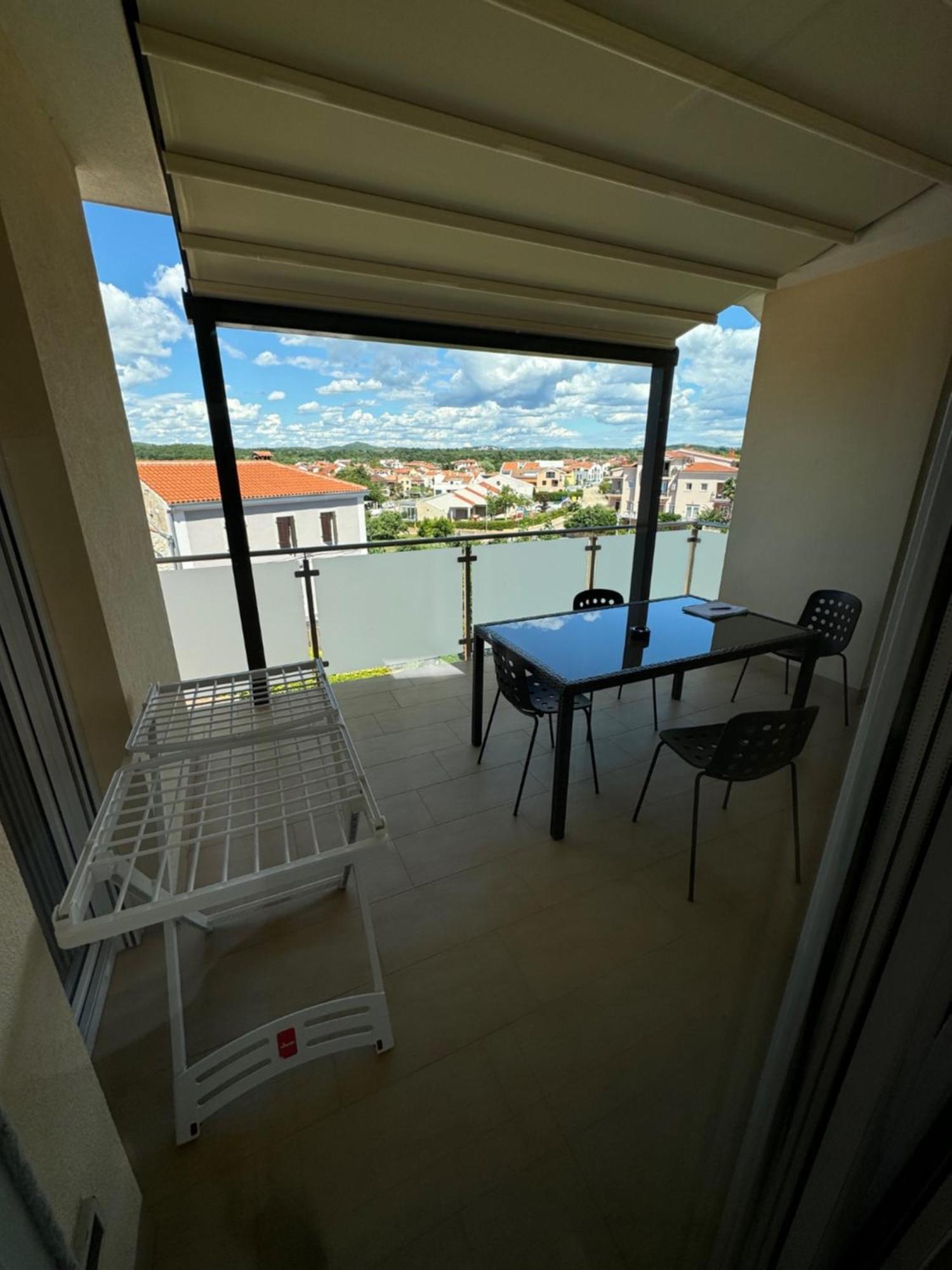 Funtana Appartements An Der 1 Reihe Vom Meer Exterior photo