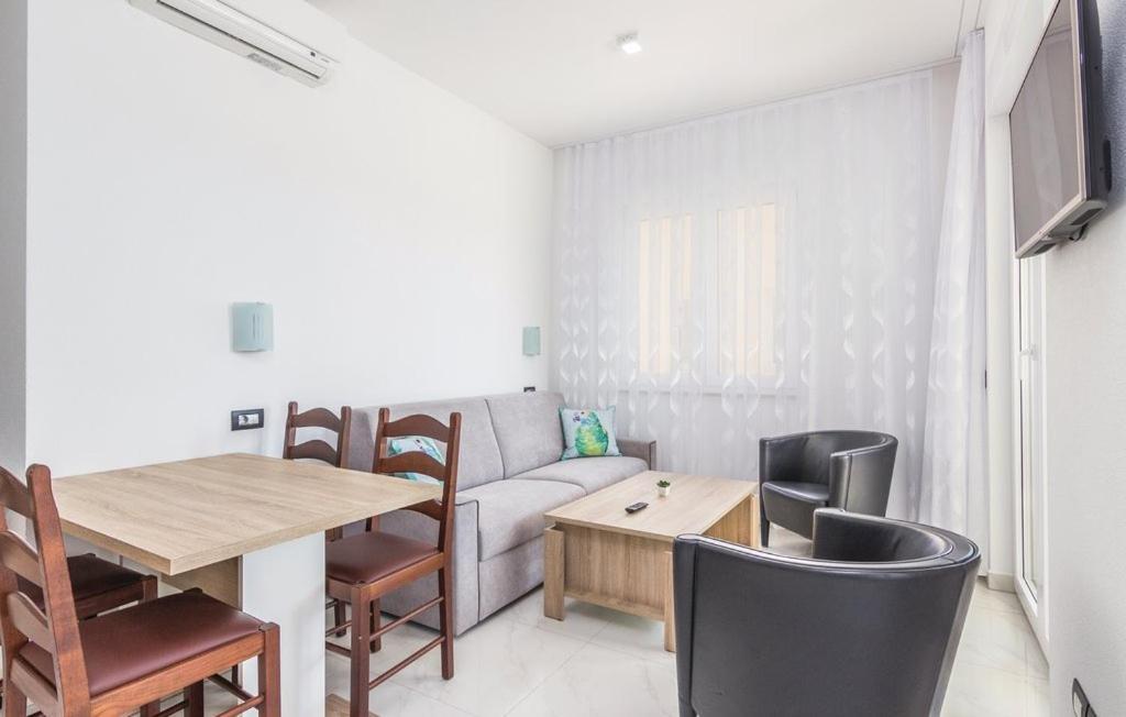 Funtana Appartements An Der 1 Reihe Vom Meer Exterior photo